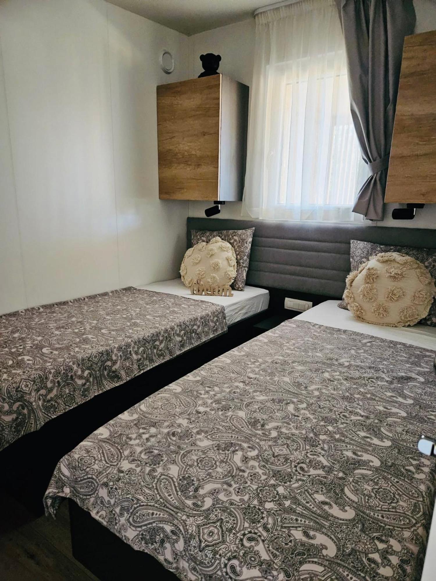 Mobile Home Peponi Del Mar, Soline, BRAND NEW Biograd Na Moru Esterno foto